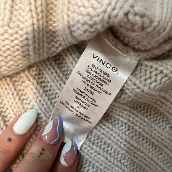 Vince cashmere wool sweater medium - Picture 6 of 6